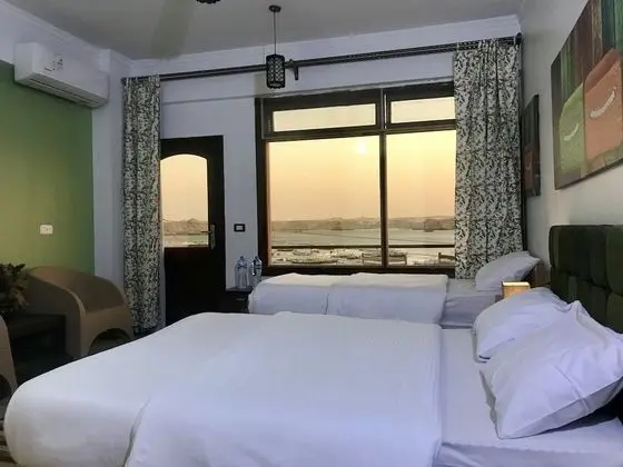 Deluxe Tek Büyük veya İki Ayrı Yataklı Oda
