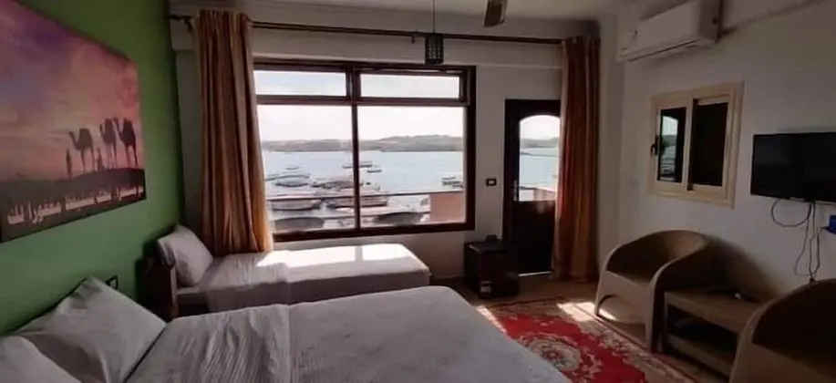 Deluxe Tek Büyük veya İki Ayrı Yataklı Oda