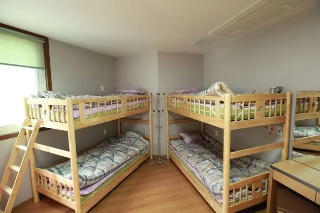 Ortak Ranzalı Oda, Sadece erkekler için (8 Beds)
