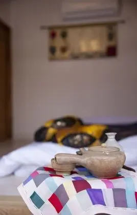 Traditional Tek Büyük Yataklı Oda