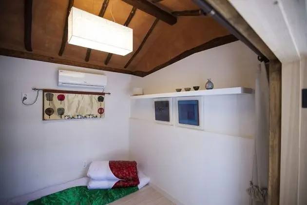 Traditional Tek Büyük Yataklı Oda