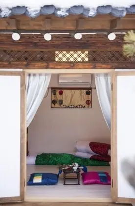 Traditional Tek Büyük Yataklı Oda