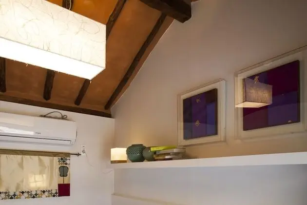 Traditional Tek Büyük Yataklı Oda