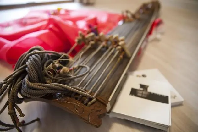 Traditional Tek Büyük Yataklı Oda