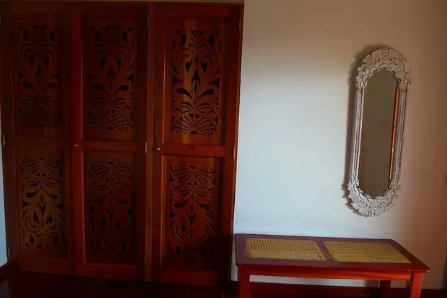 Deluxe Tek Büyük Yataklı Oda, 1 Yatak Odası, Havuz Manzaralı