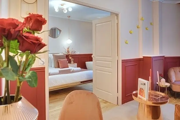 Royal Apart Daire, Banyolu/Duşlu, Avlu Manzaralı