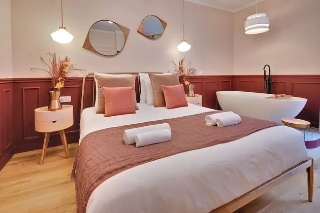 Royal Apart Daire, Banyolu/Duşlu, Avlu Manzaralı
