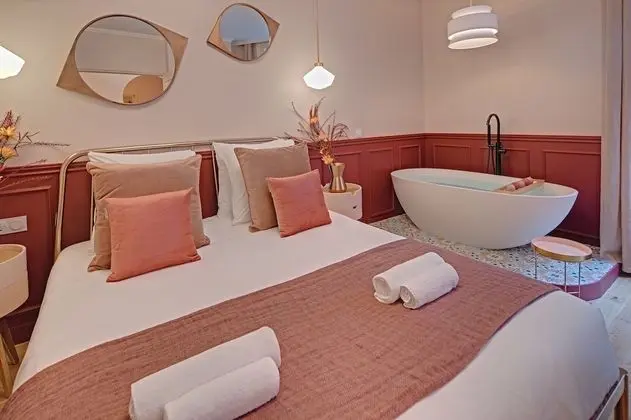 Royal Apart Daire, Banyolu/Duşlu, Avlu Manzaralı