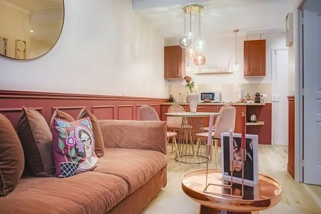 Royal Apart Daire, Banyolu/Duşlu, Avlu Manzaralı