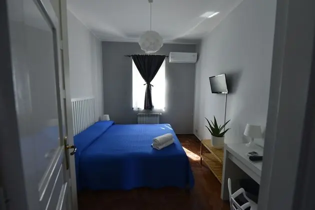 Üç Kişilik Oda