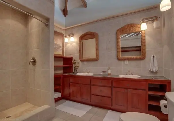 Luxury Ev, Birden Çok Yatak Odası, Özel Banyo, Okyanusa Sıfır