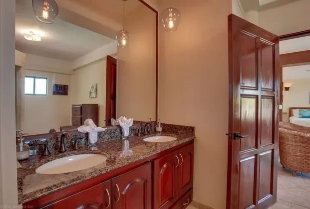 Luxury Ev, Birden Çok Yatak Odası, Özel Banyo, Okyanusa Sıfır