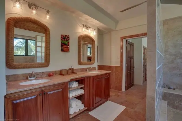 Luxury Ev, Birden Çok Yatak Odası, Özel Banyo, Okyanusa Sıfır