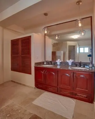 Luxury Ev, Birden Çok Yatak Odası, Özel Banyo, Okyanusa Sıfır