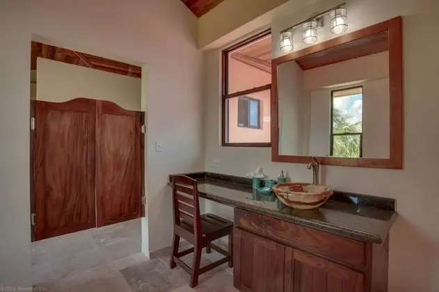 Luxury Ev, Birden Çok Yatak Odası, Özel Banyo, Okyanusa Sıfır