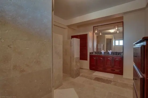 Luxury Ev, Birden Çok Yatak Odası, Özel Banyo, Okyanusa Sıfır