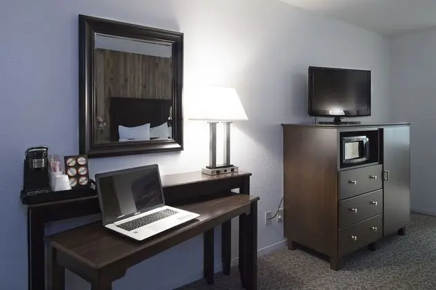 Deluxe Double Room, 2 Double Beds, Accessible