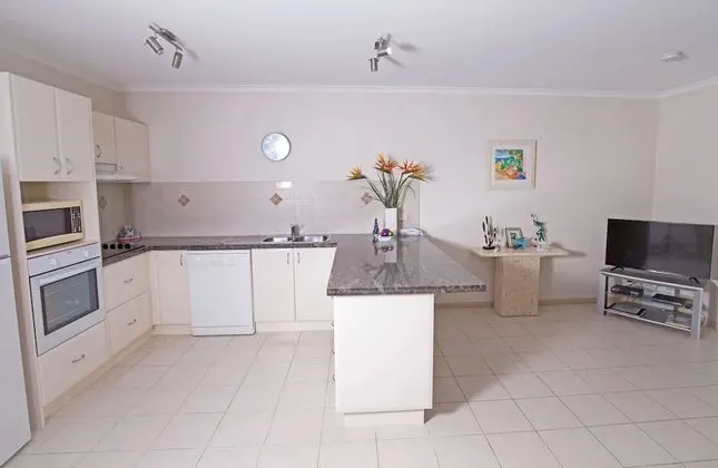 Standard Apart Daire, 2 Yatak Odası, Sigara İçilmez, Mutfak (S/C Apt)