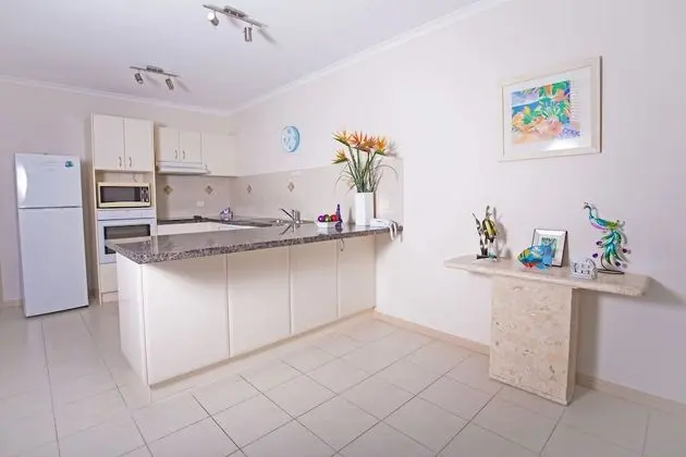 Standard Apart Daire, 2 Yatak Odası, Sigara İçilmez, Mutfak (S/C Apt)