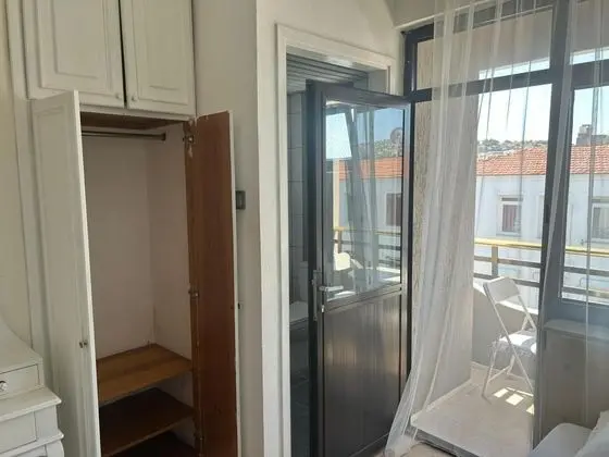 Ekonomik Oda - İki Ayrı Yataklı,Bahçe veya Sokak Manzaralı,1. Kat
