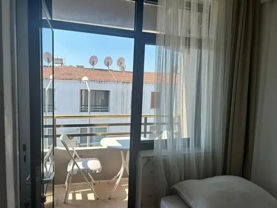 Ekonomik Oda - İki Ayrı Yataklı,Bahçe veya Sokak Manzaralı,1. Kat
