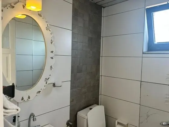 Standart Oda Balkonlu,Bahçe veya Sokak Manzaralı,1. Kat