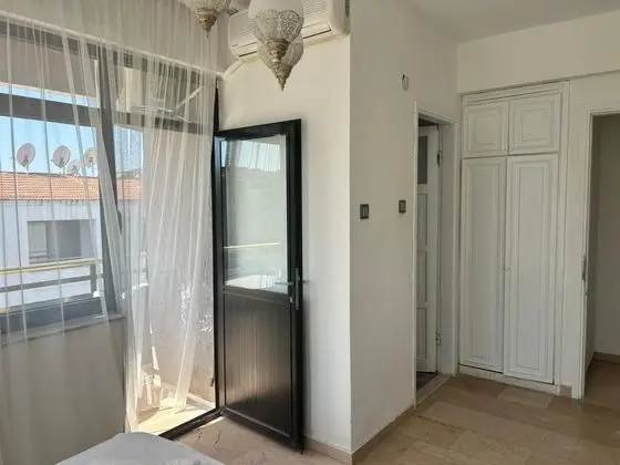 Standart Oda Balkonlu,Bahçe veya Sokak Manzaralı,1. Kat
