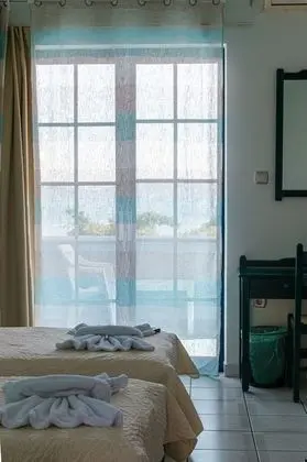 Tek Büyük veya İki Ayrı Yataklı Oda
