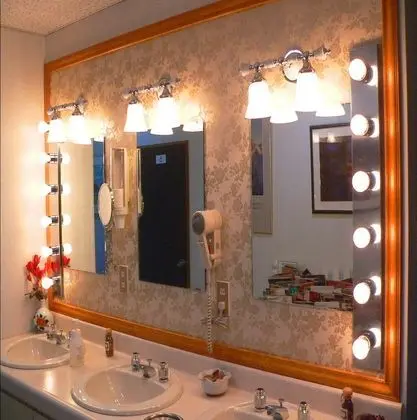 Dört Kişilik Oda, Sigara İçilmez, Ortak Banyo