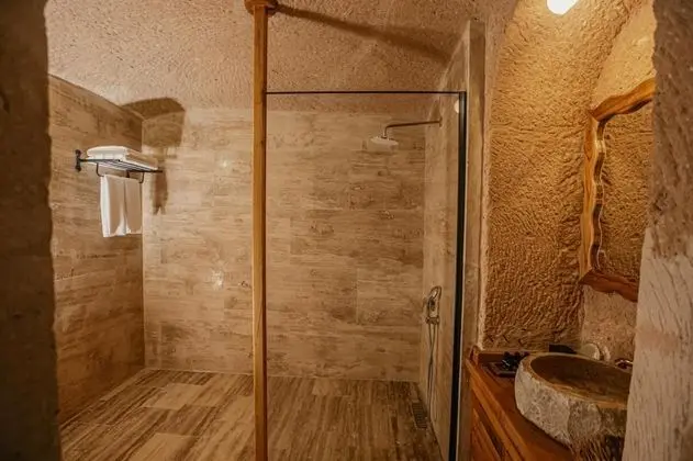 Junior Suite, Jakuzili