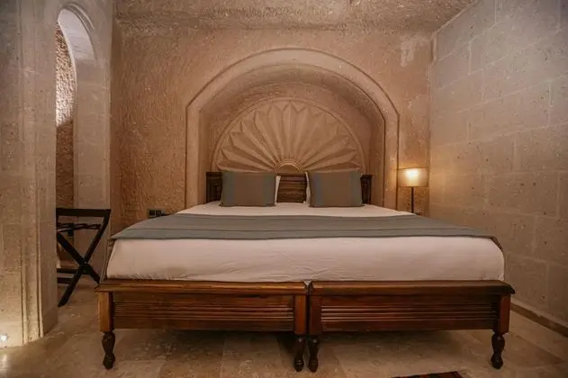 Junior Suite, Jakuzili