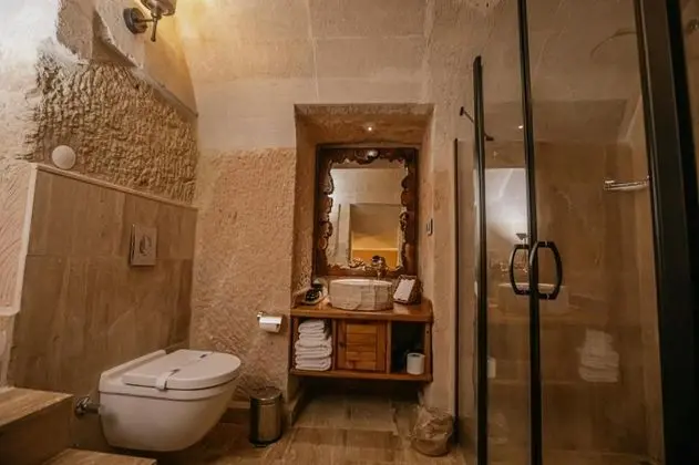 Junior Suite, Jakuzili