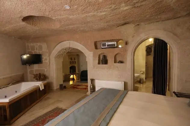 King Cave Suite, Hamamlı