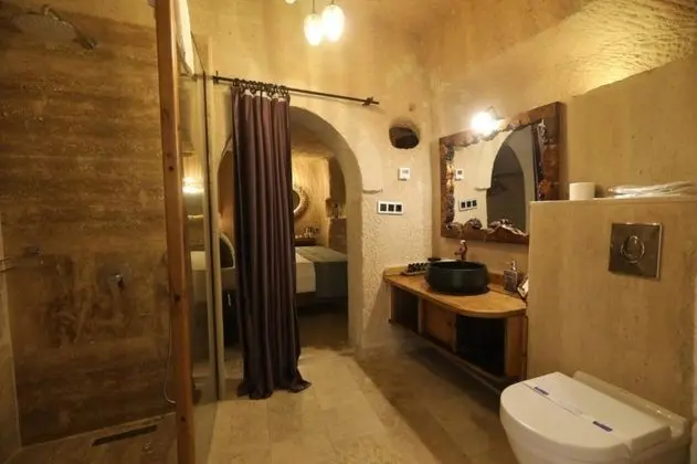 King Cave Suite, Hamamlı