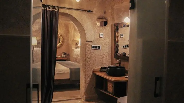 King Cave Suite, Hamamlı