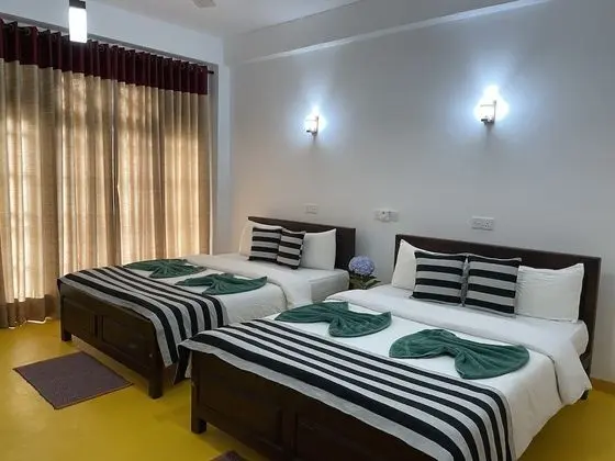 Deluxe Dört Kişilik Oda
