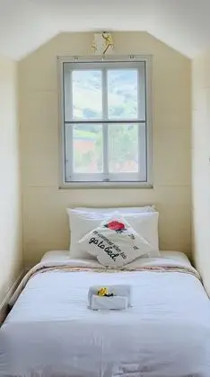 English Cottage
