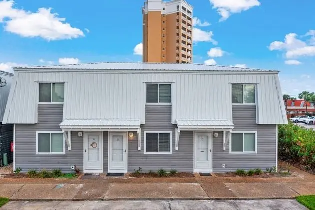 Daire (Misty Harbor Townhome #15)