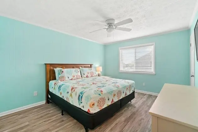 Daire (Misty Harbor Townhome #15)