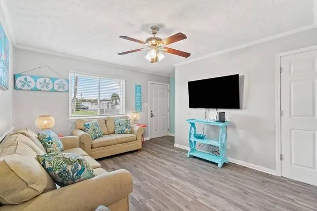 Daire (Misty Harbor Townhome #15)