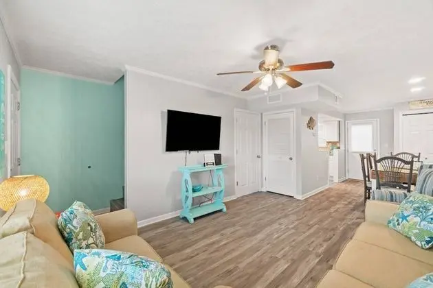 Daire (Misty Harbor Townhome #15)