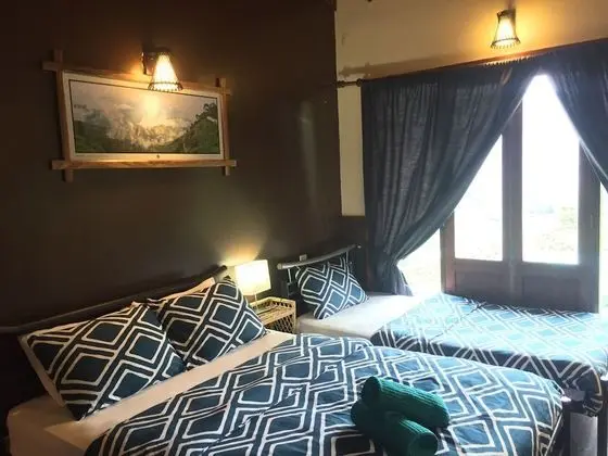 Standard Triple Room with Mountain View