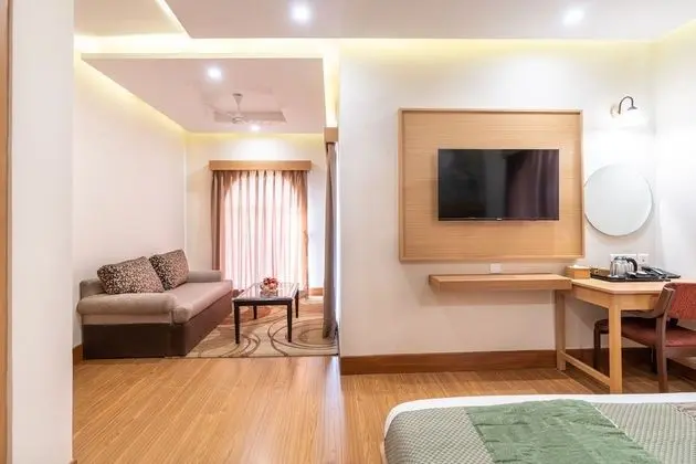 Luxury Oda
