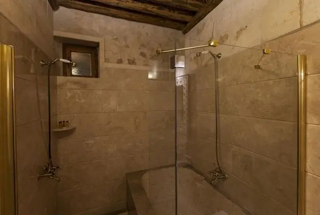 Cave Suite