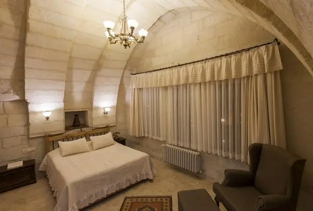 Cave Suite