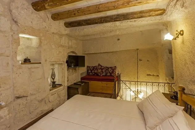 Stone Suite