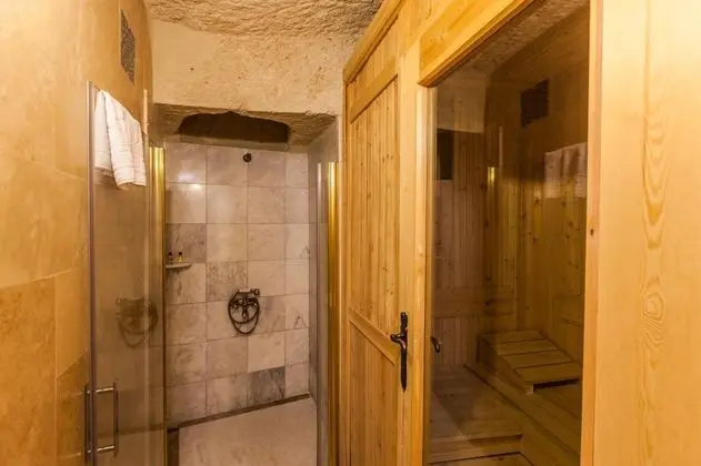 Stone Suite