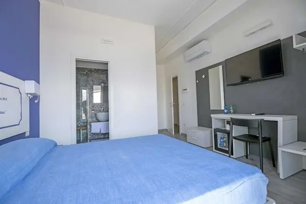 Classic Oda, Deniz Manzaralı (Scilla e Cariddi)