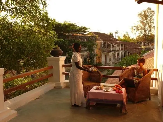 Üç Kişilik Oda, Balkon, Şehir Manzaralı (Lizanne)