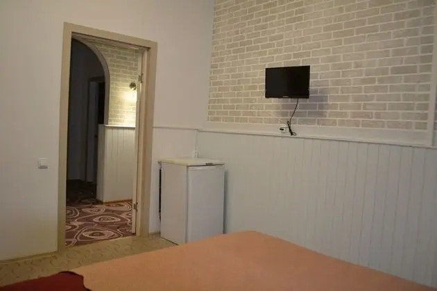 Tek Büyük Yataklı Oda, Ortak Banyo